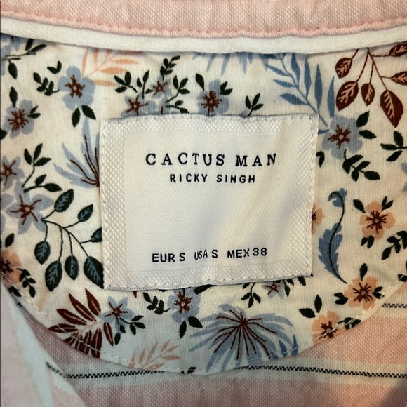 Casual Pink Striped Button-Down Shirt for Men - Picture 2 of 3